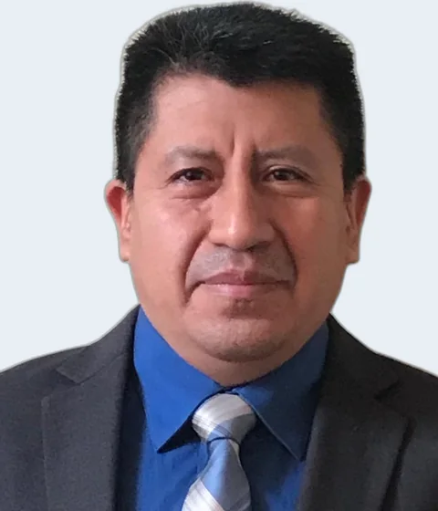 Fotografía institucional de Ángel Froilán Guamán Arcos